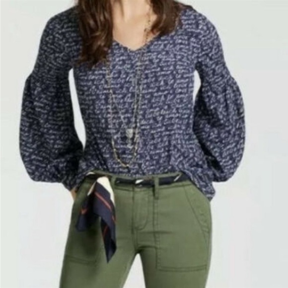 Cabi Te Amo Blouse
Size Small - Picture 4 of 9